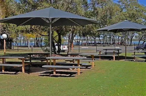***  Bribie Island Hotel Bellara Australia
